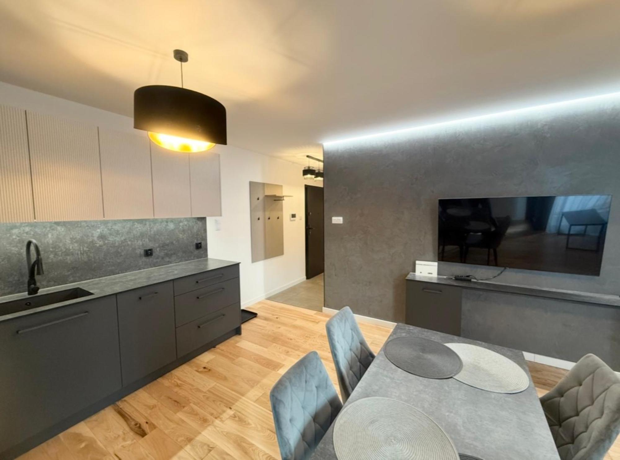 Vistula Avenue Free Parking, Swimming Pool, Sauna & Gym Апартаменти Краків
