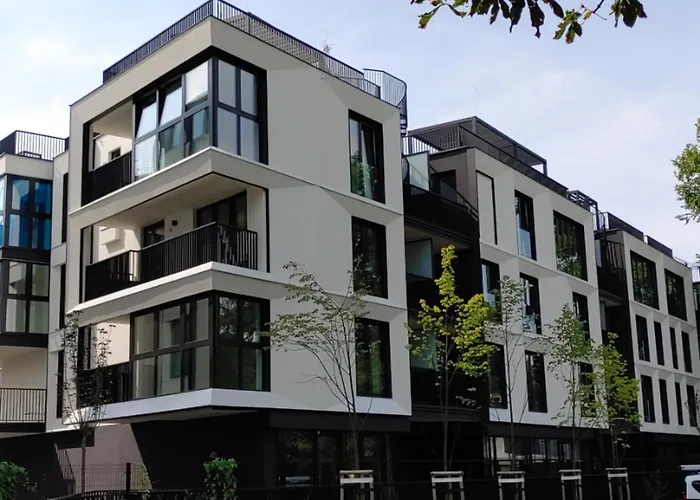 Vistula Avenue Apartment Free Parking, Swimming Pool, Sauna & Gym