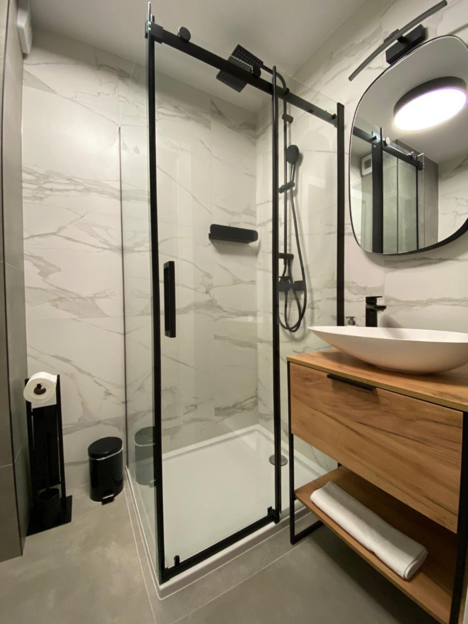 Апартаменти Vistula Avenue Free Parking, Swimming Pool, Sauna & Gym *