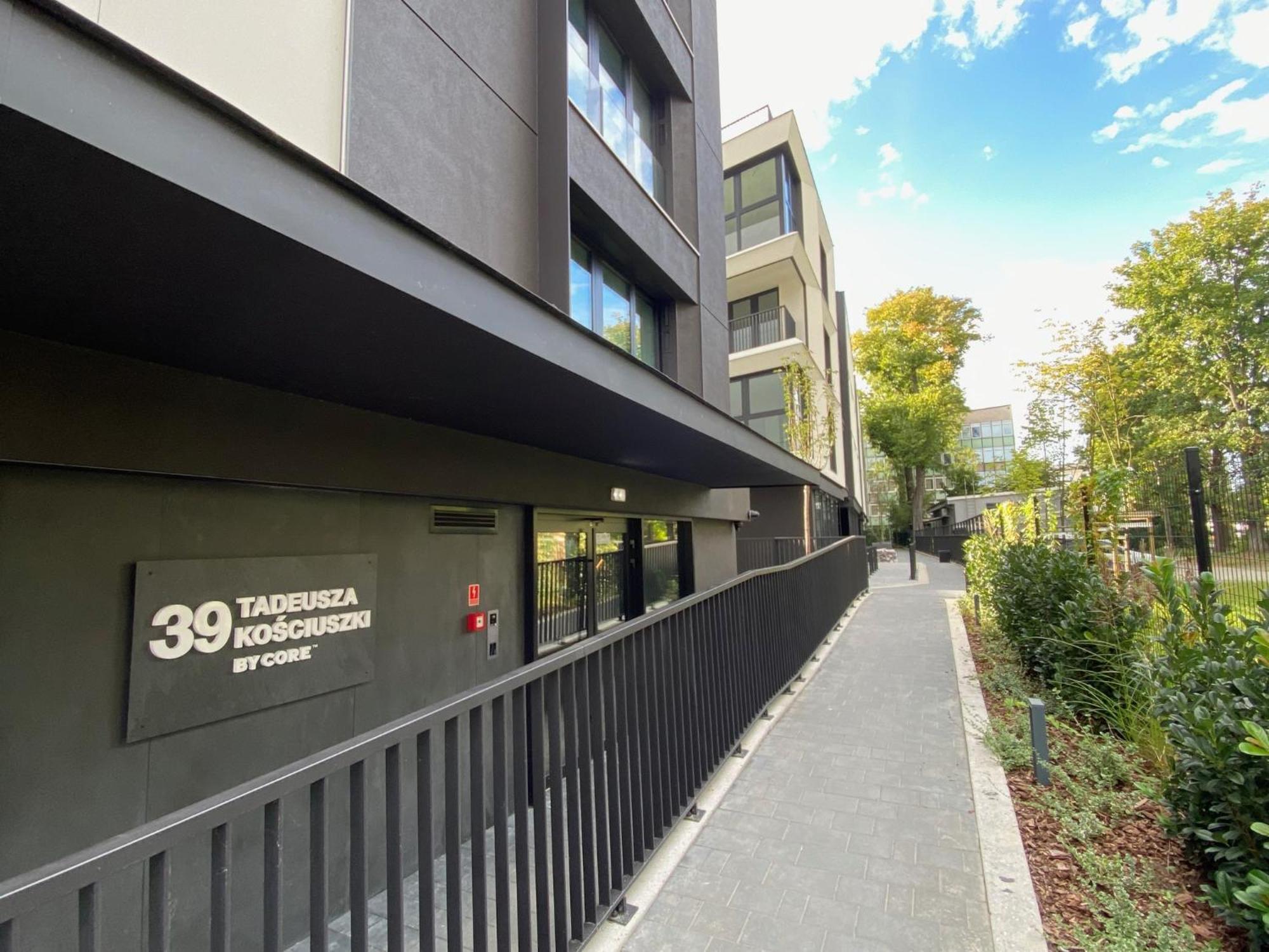 Vistula Avenue Free Parking, Swimming Pool, Sauna & Gym Апартаменти